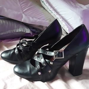 Sz 6 AE American Eagle black Mary Jane style